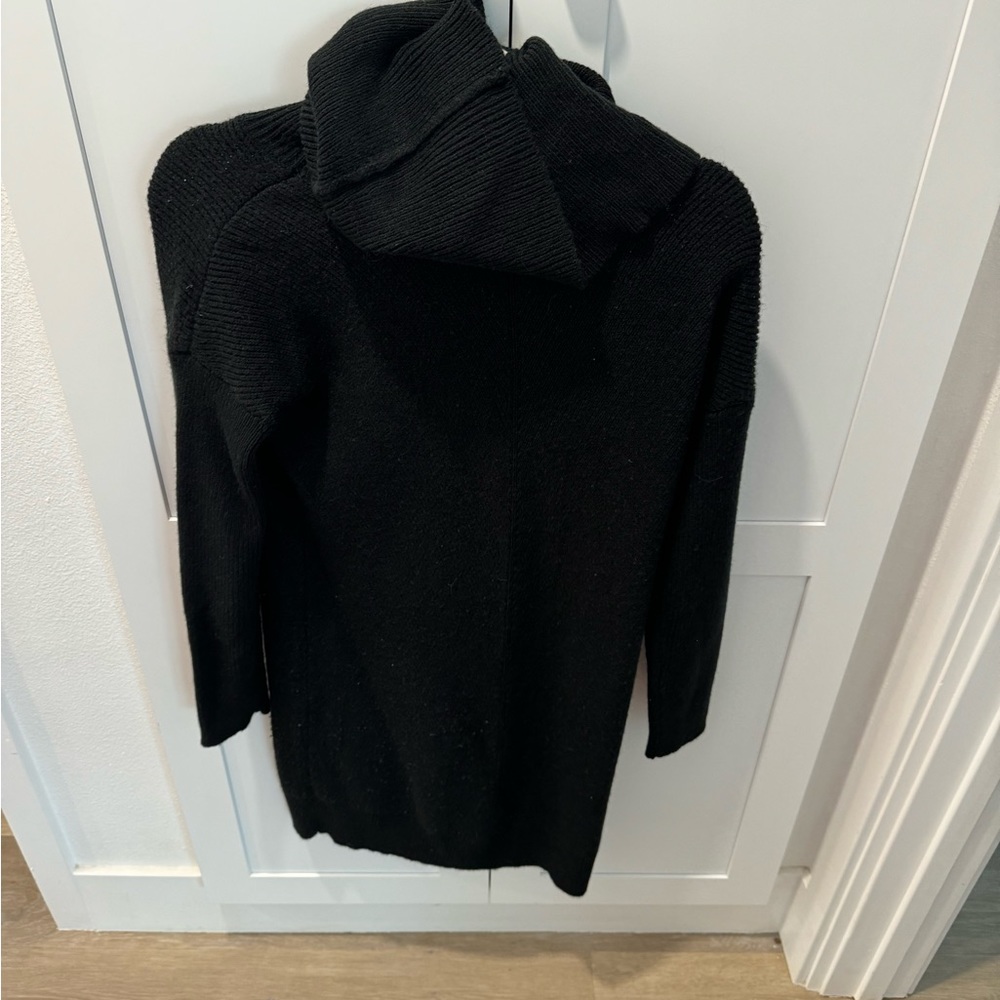 Lulus long sleeve turtleneck black mini dress